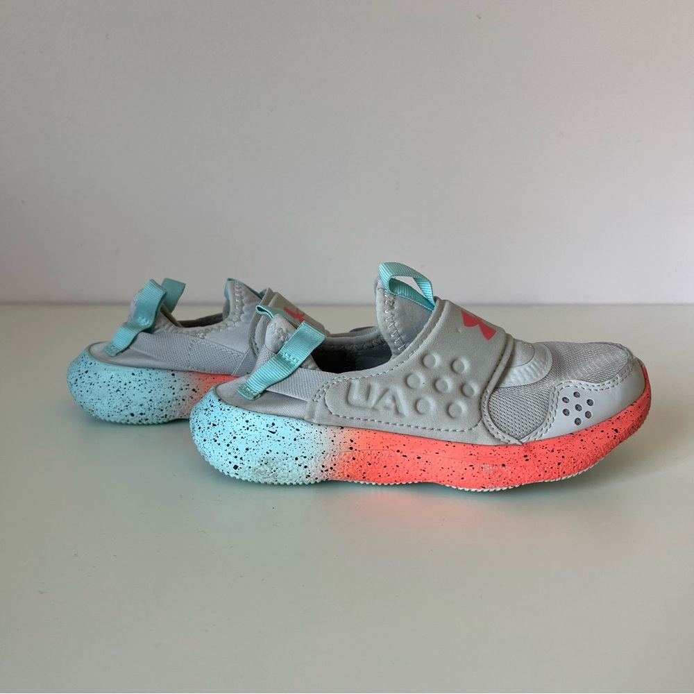 Under Armour Girls Gray and Pink Runplay Fade Shoes size 13